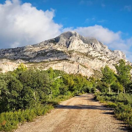 Cozy Studio With Balcony And Free Parking Aix-en-Provence Luaran gambar