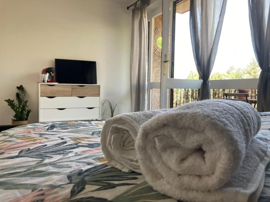 Cozy Studio With Balcony And Free Parking Aix-en-Provence Luaran gambar